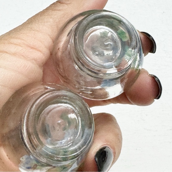 Vintage Depression Glass Salt Pepper Shaker Set with Stands Hand Painted Flowers - Picture 5 of 9